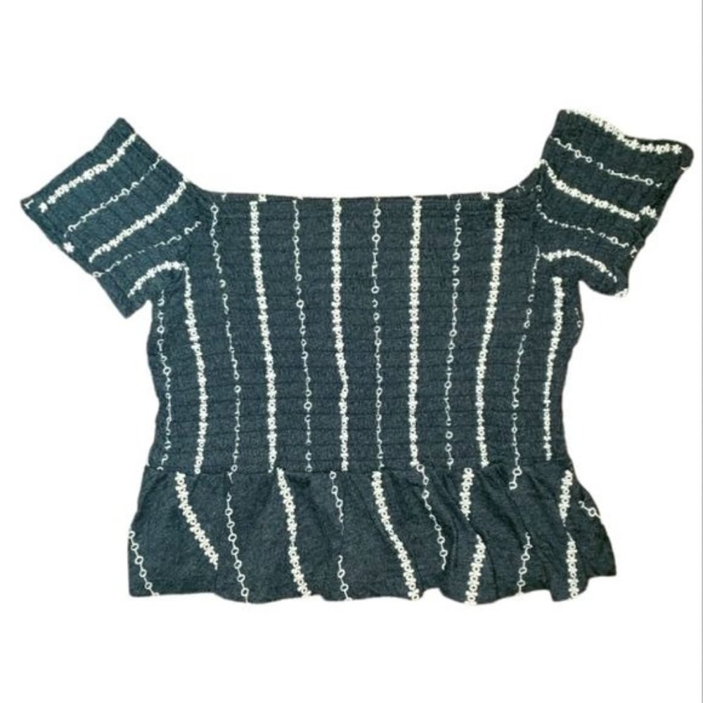 3/$15 Aeropostale Off Shoulder Striped Blouse Size Large